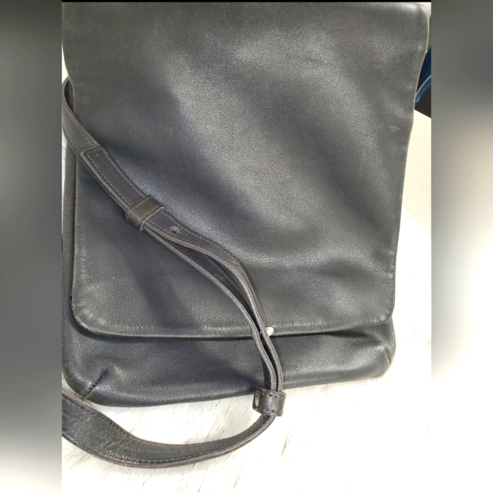 Vintage Coach  Legacy Studio Flap Leather Crossbody/ Saddle Bag